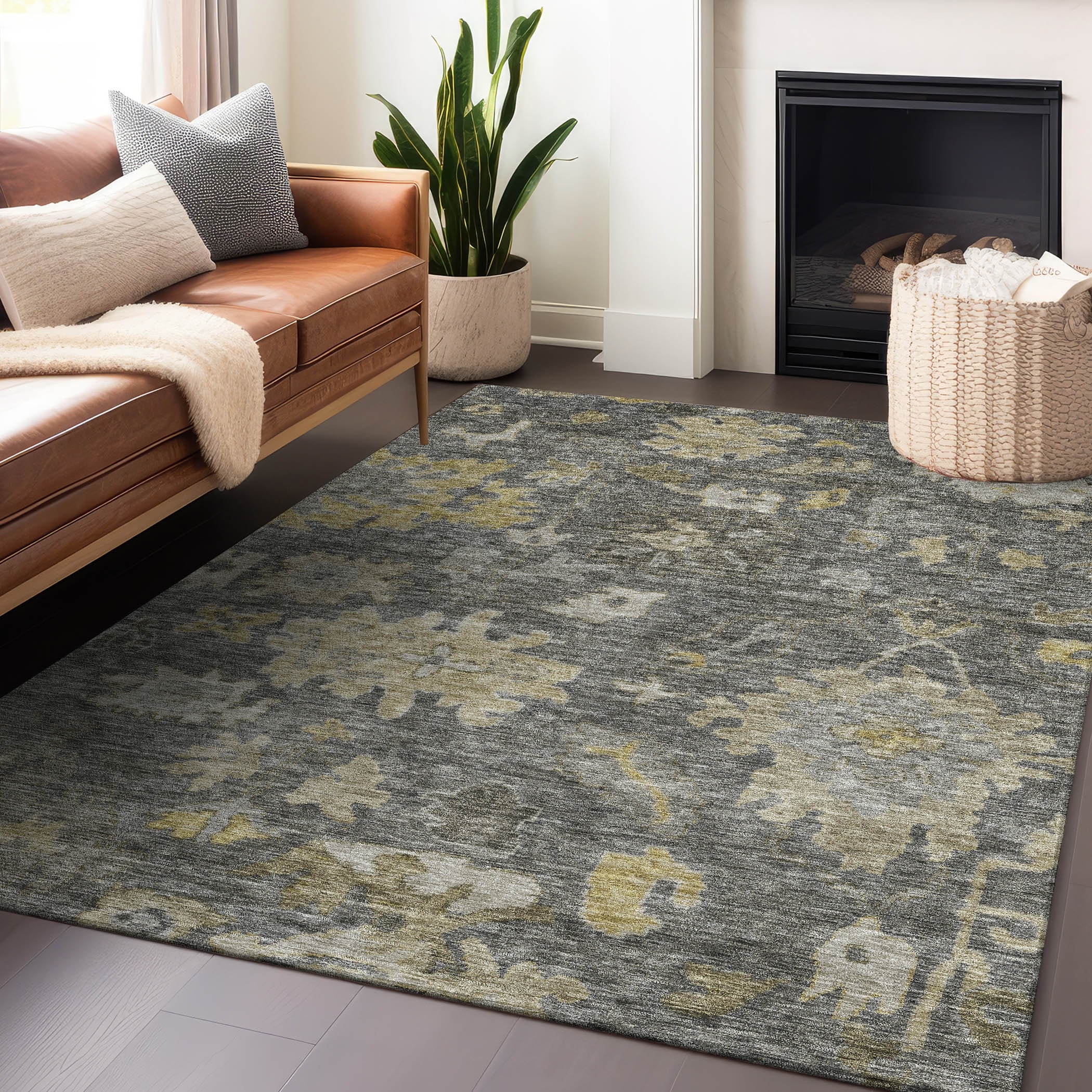 Machine Washable Indoor/ Outdoor Vintage Traditional Chantille Rug
