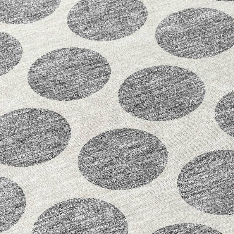 Machine Washable Indoor/ Outdoor Polka Dots Chantille Rug