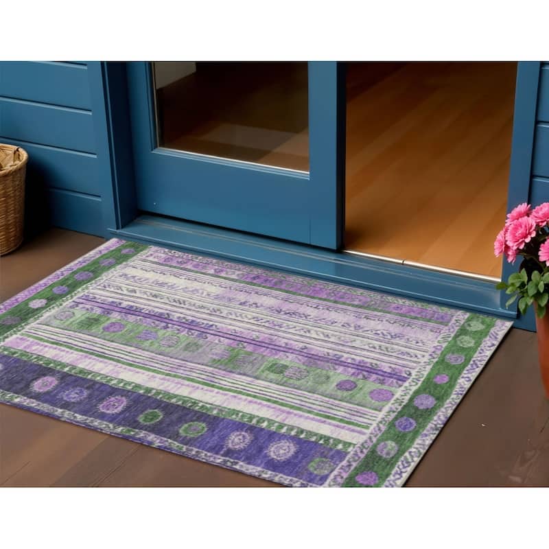 HomeRoots Striped Transitional Rectangle Outdoor Rug - 3' x 5'