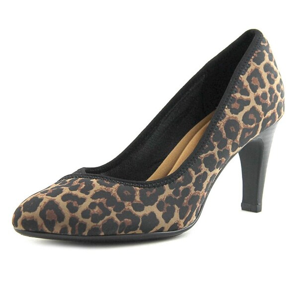 sofft presley pump