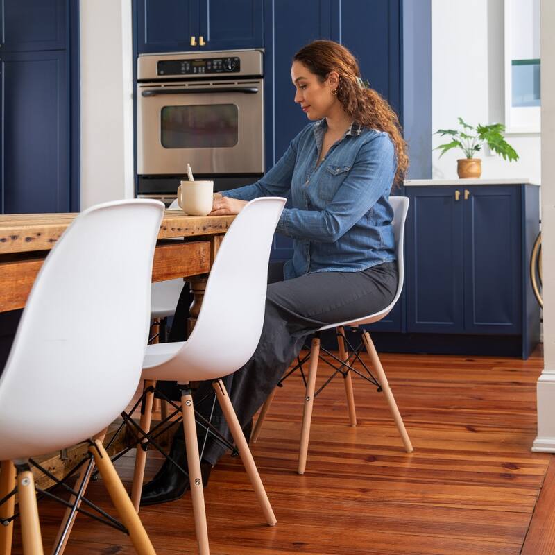Mid-century Modern Eiffel Chair (Set of 2)