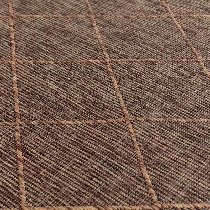 Larissa Collection Geometric Brown/Tan Indoor/Outdoor Area Rug