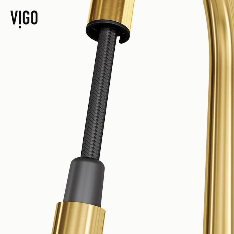 VIGO Greenwich 18" H Single Handle Pull-Down Sprayer Kitchen Faucet with Touchless Sensor