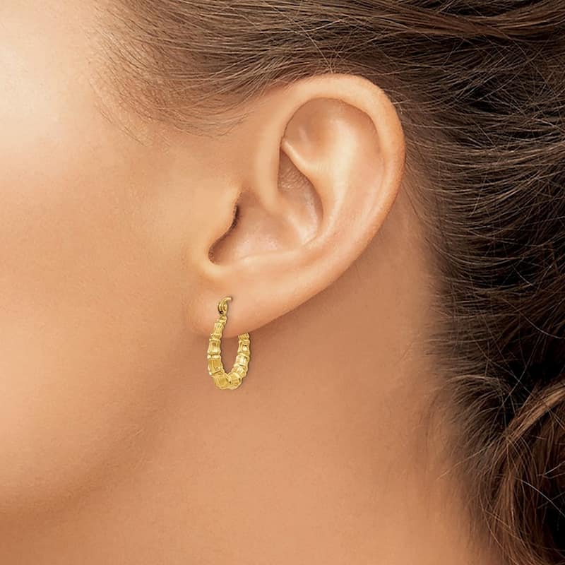 Curata 14k Yellow Gold Bamboo Design Hoop Earrings (2mm x 11mm)