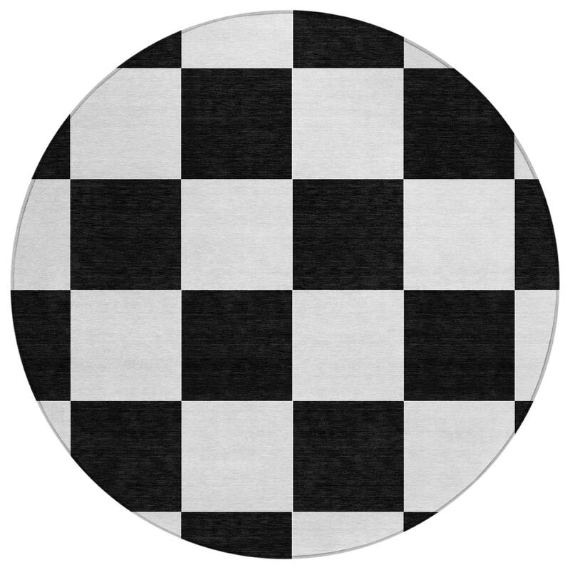 Machine Washable Indoor/ Outdoor Modern Checker Chantille Rug