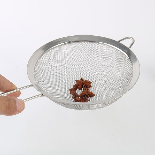 difference between sieve and colander