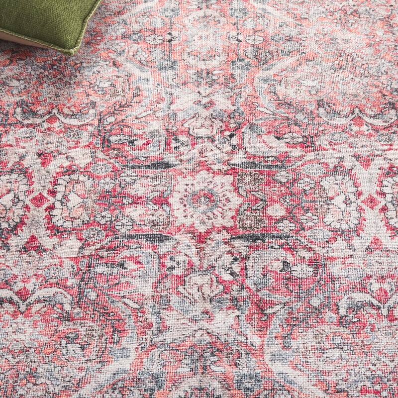 SAFAVIEH Vintage Clemente Serapi Machine Washable Slip Resistant Rug