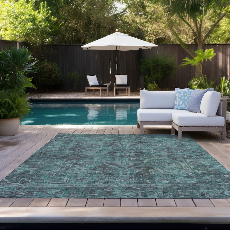 Machine Washable Indoor/ Outdoor Traditional Persian Chantille Rug