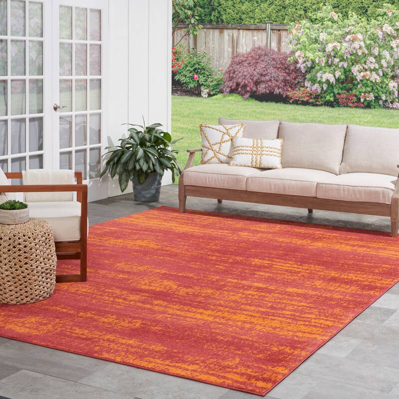 Nourison Sandy Indoor/Outdoor Abstract Area Rug