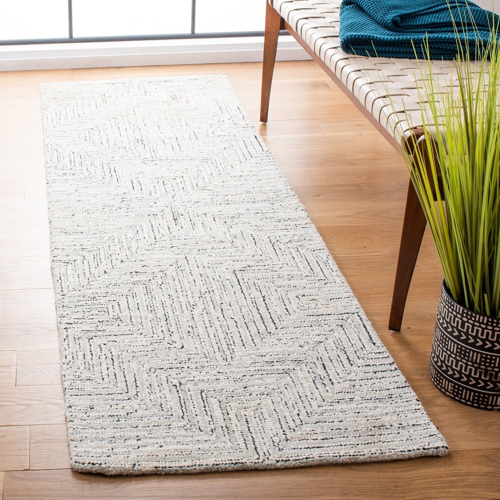SAFAVIEH Handmade Micro-Loop Nausica Modern Wool Rug