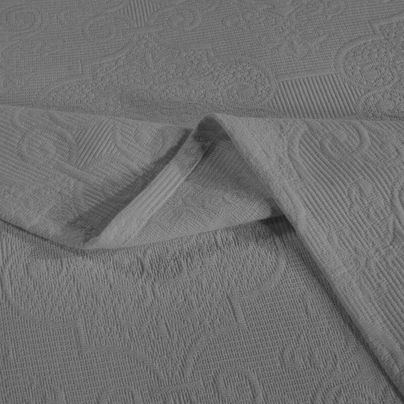 Superior Florin Jacquard Scrolling Medallion Cotton Bedspread Set