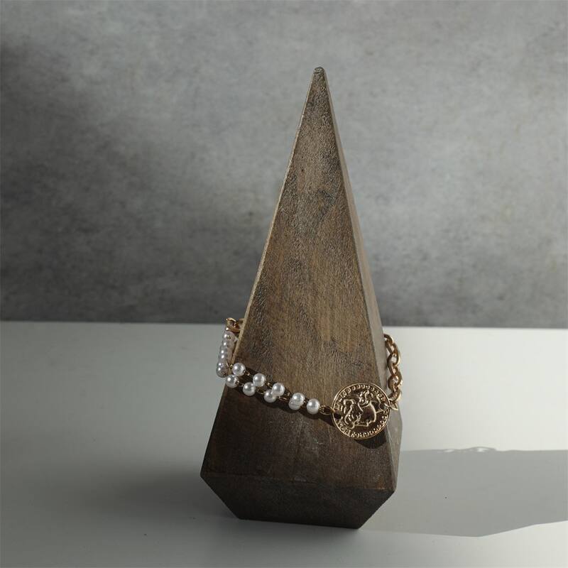 Palison Wooden Pyramid Design Ring Holder - Large - Large