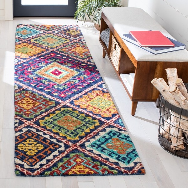 SAFAVIEH Handmade Aspen Kira Boho Tribal Wool Rug - On Sale SAFAVIEH Handmade Aspen Kira Boho Tribal Wool Rug - On Sale