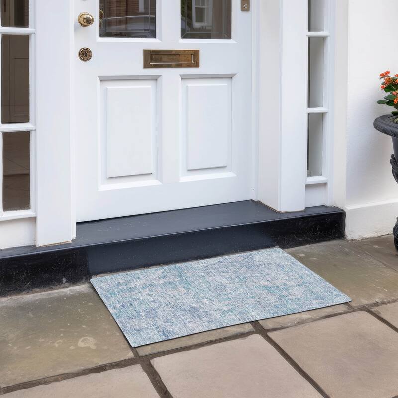 Machine Washable Indoor/ Outdoor Chantille Abstract Modern Rug - Sky - 1'8" x 2'6"