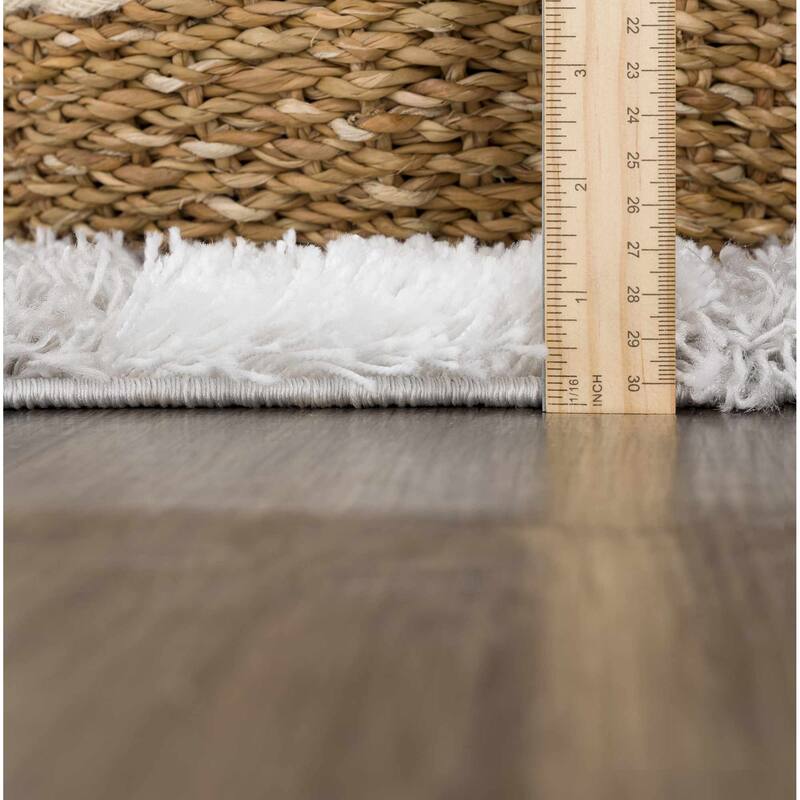 Hauteloom Atira Living Room, Bedroom Area Rug - Contemporary - Plush Pile - Light Gray,Cream - 7'10" x 10'3"