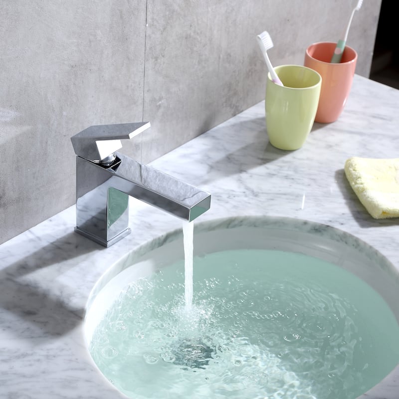 Luxier BSH05-S Single Handle Single Hole Bathroom Faucet with Drain
