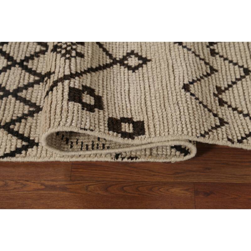 Geometric Beige / Ivory Moroccan Area Rug Hand-Knotted Wool Carpet - 6'9"x 10'11"