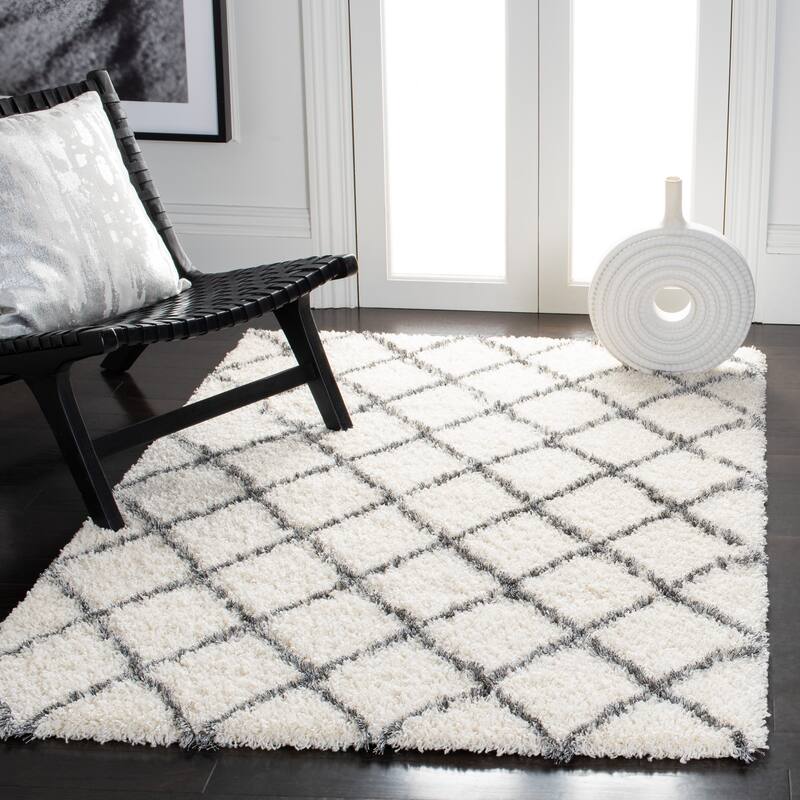SAFAVIEH Moroccan Shag Jaunita Rug - 3'3" x 5'3" - Ivory/Grey