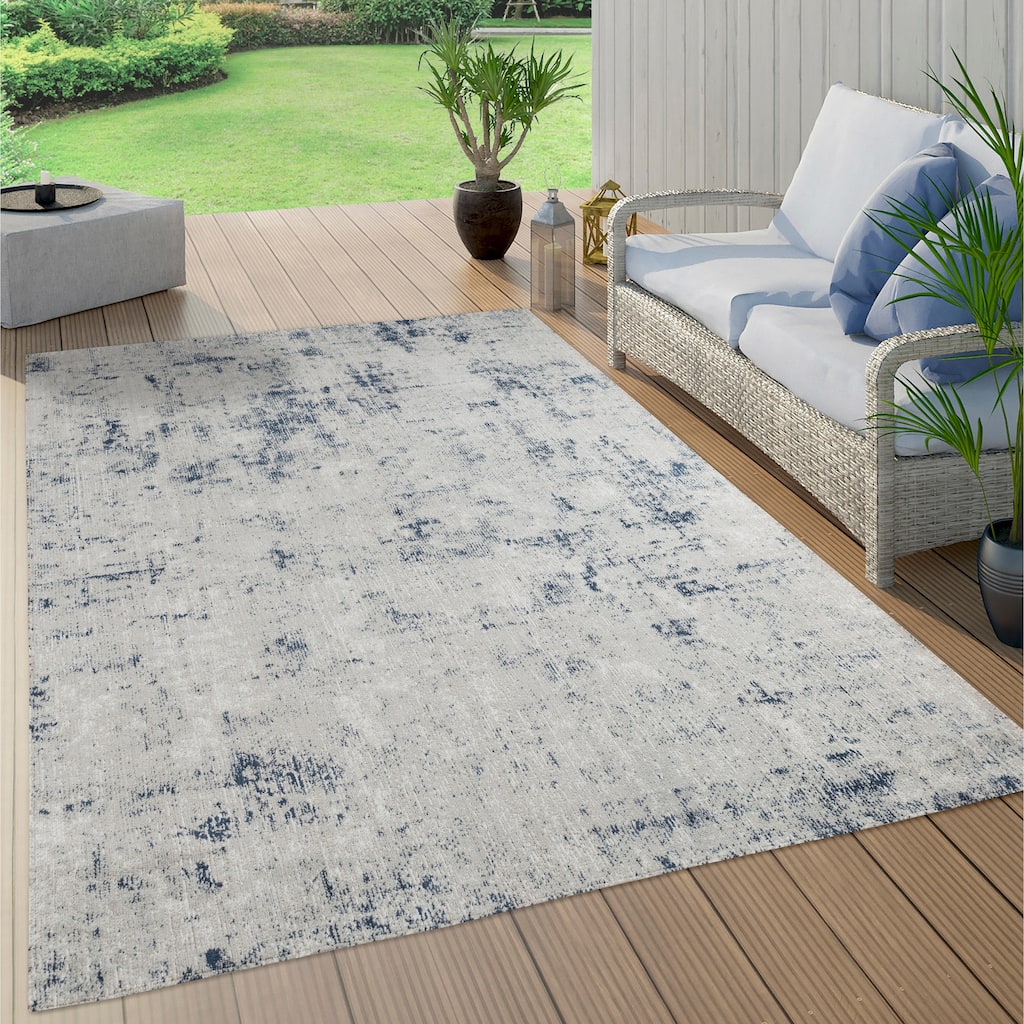 Trellis Gray and Navy Abstract Indoor/Outdoor Rug