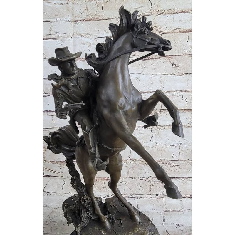 Country Western Wild West Cowboy Gunslinger On Imitative Horseback Bronze Sculpture Decor