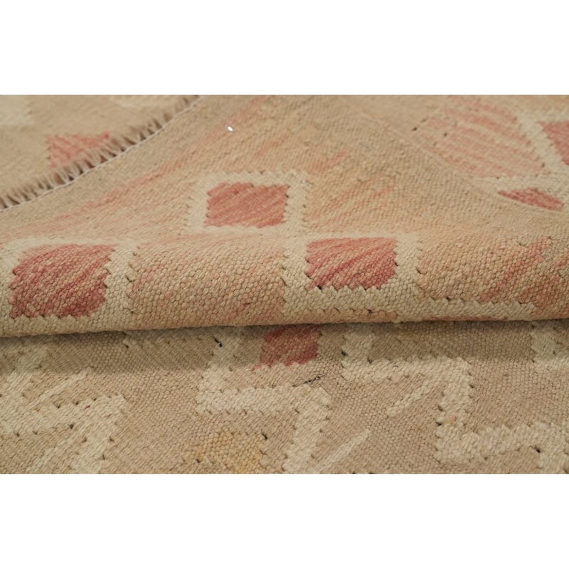 Hand Woven Southwestern Wool Beige Geometric Area Rug - 5' 8'' X 4' 1''