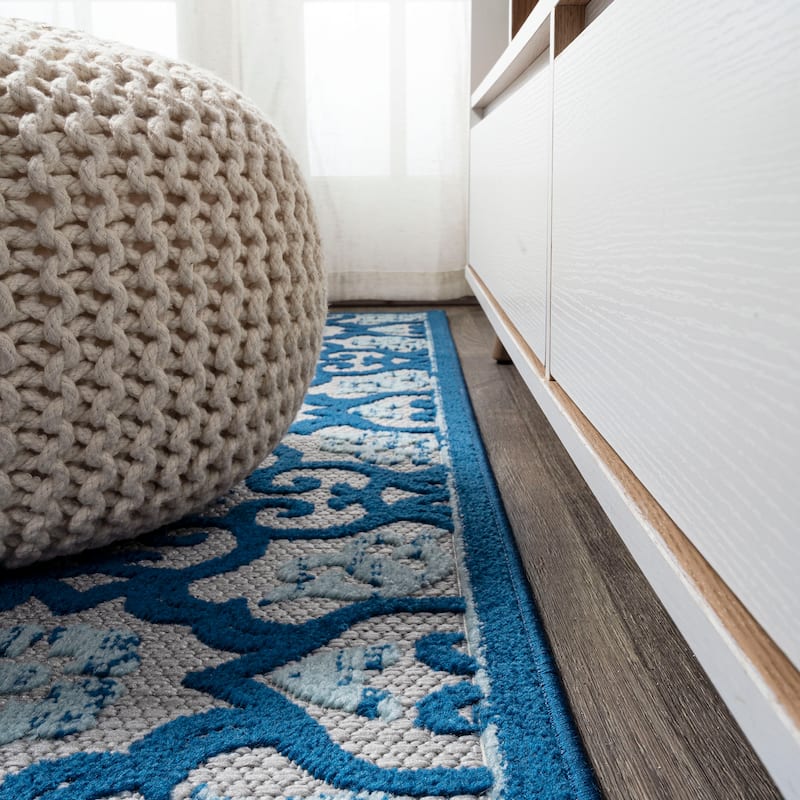 JONATHAN Y Crisantemo Tile Trellis High-Low Indoor/Outdoor Area Rug