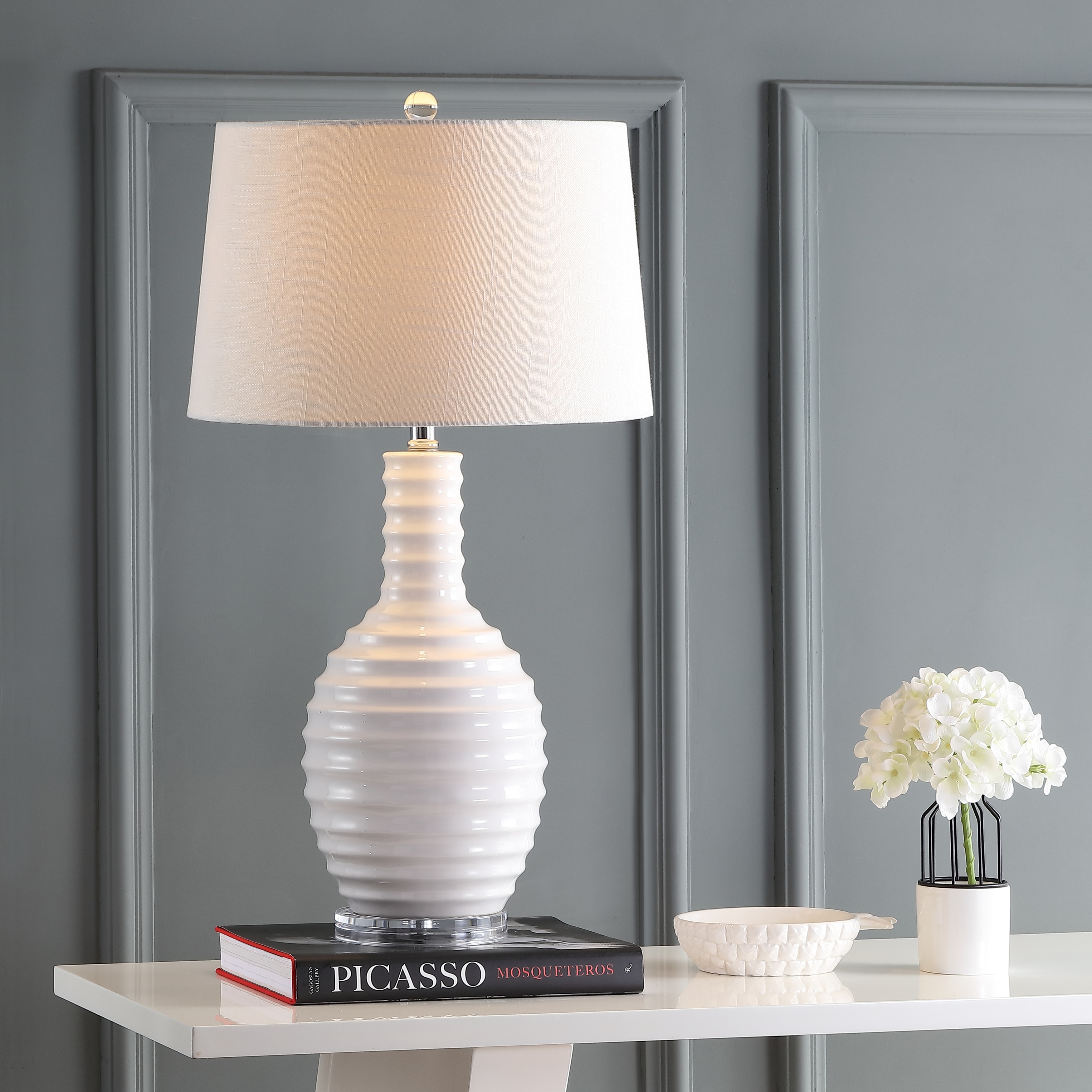 JONATHAN Y Dallas 29.5" Ceramic LED Table Lamp, White