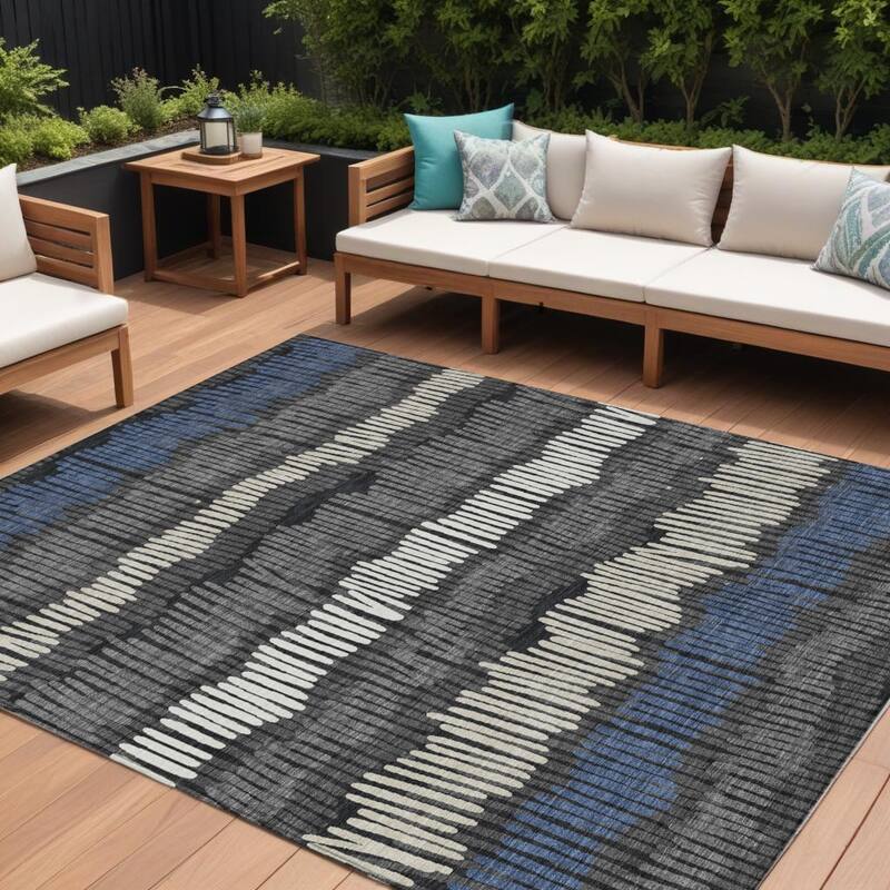 HomeRoots Striped Transitional Rectangle Outdoor Rug - 10' X 14'