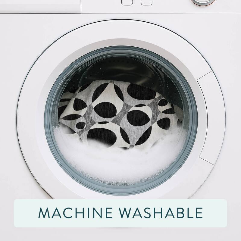 Machine Washable Indoor/ Outdoor Contemporary Saline Chantille Rug