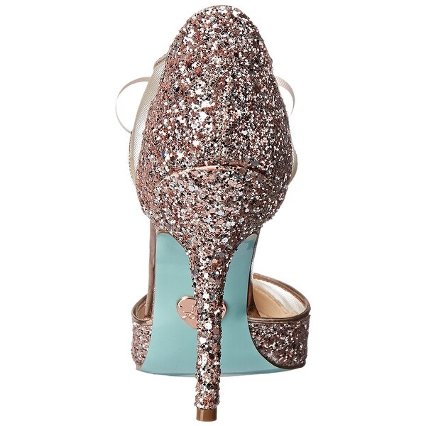 betsey johnson stela pump