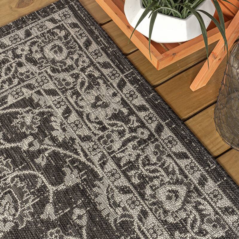 JONATHAN Y Palazzo Vine and Border Textured Weave Indoor/Outdoor Area Rug