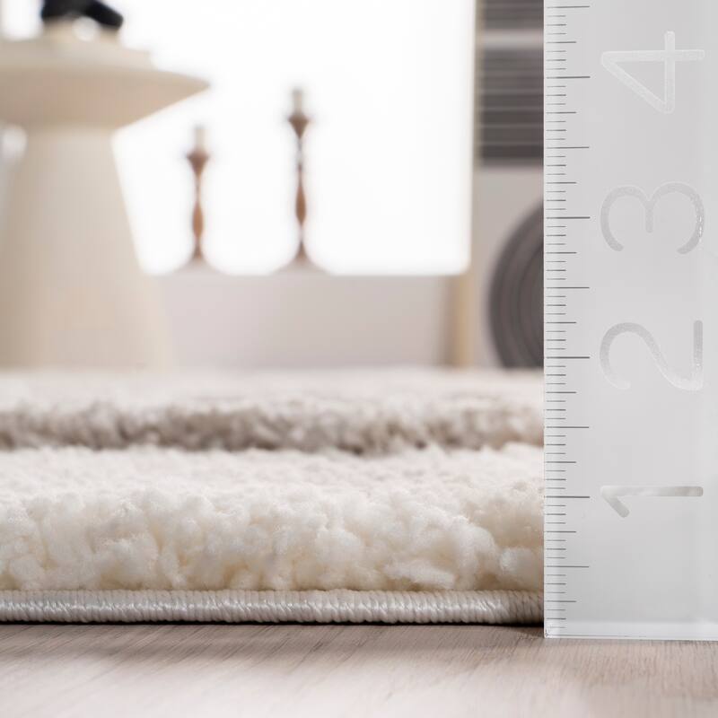 Nuloom Christabel Checkered High-Low Shag Area Rug