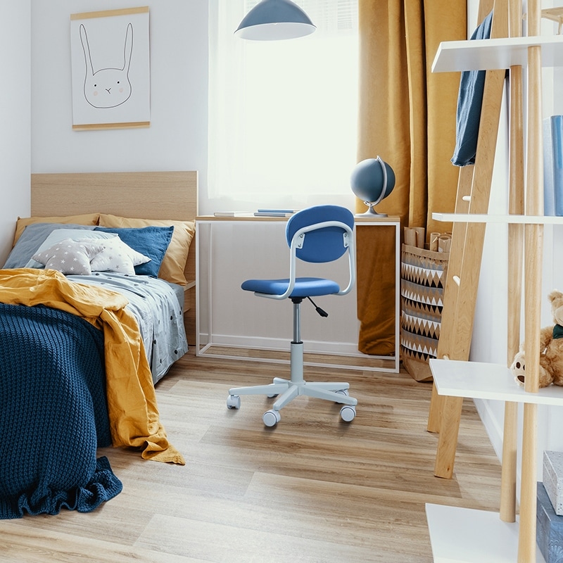 Kid size office chair top