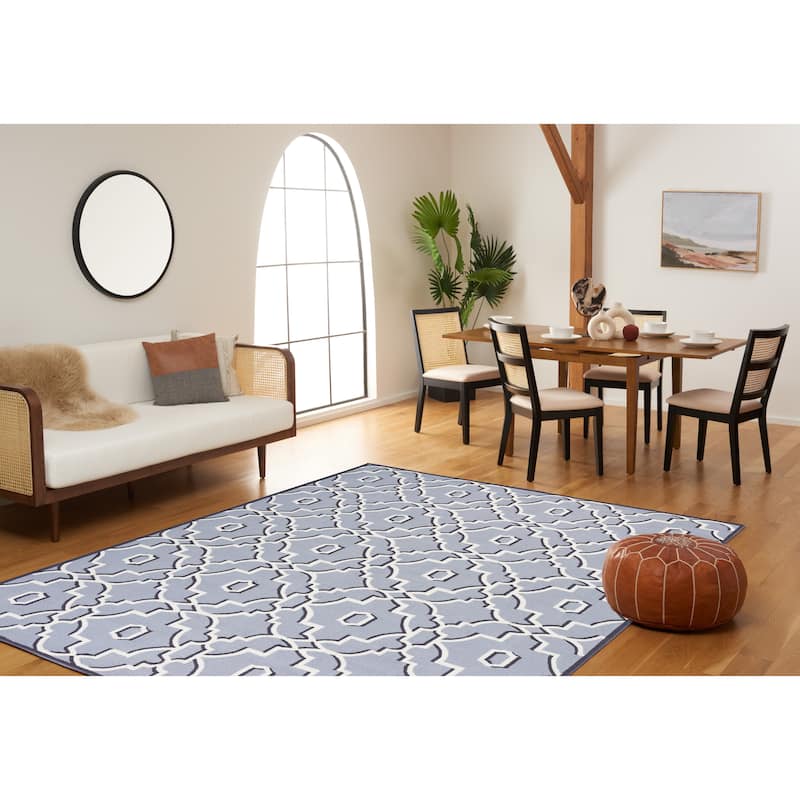 SAFAVIEH Handmade Four Seasons Indrishka Floral Rug
