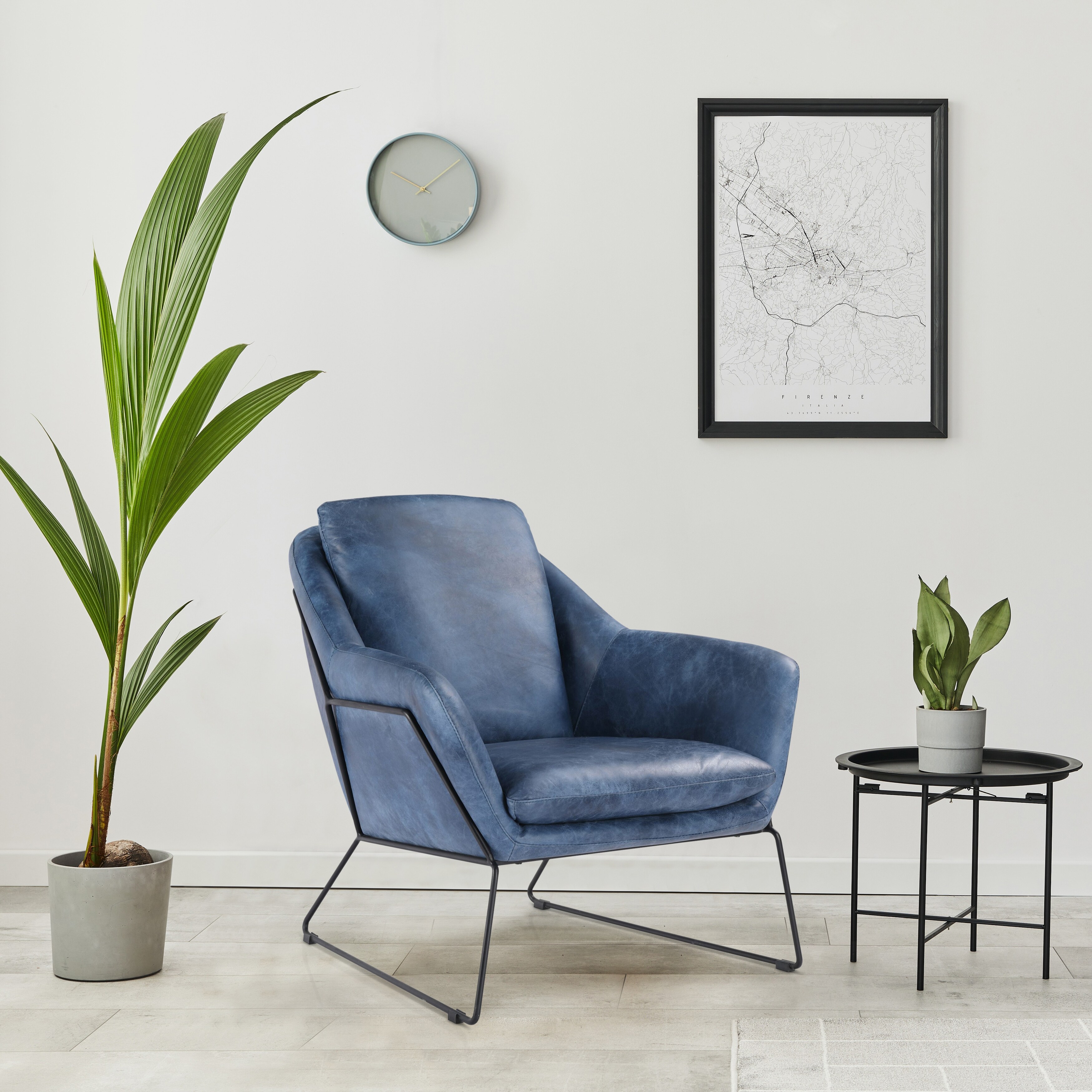 Industrial club shop chair