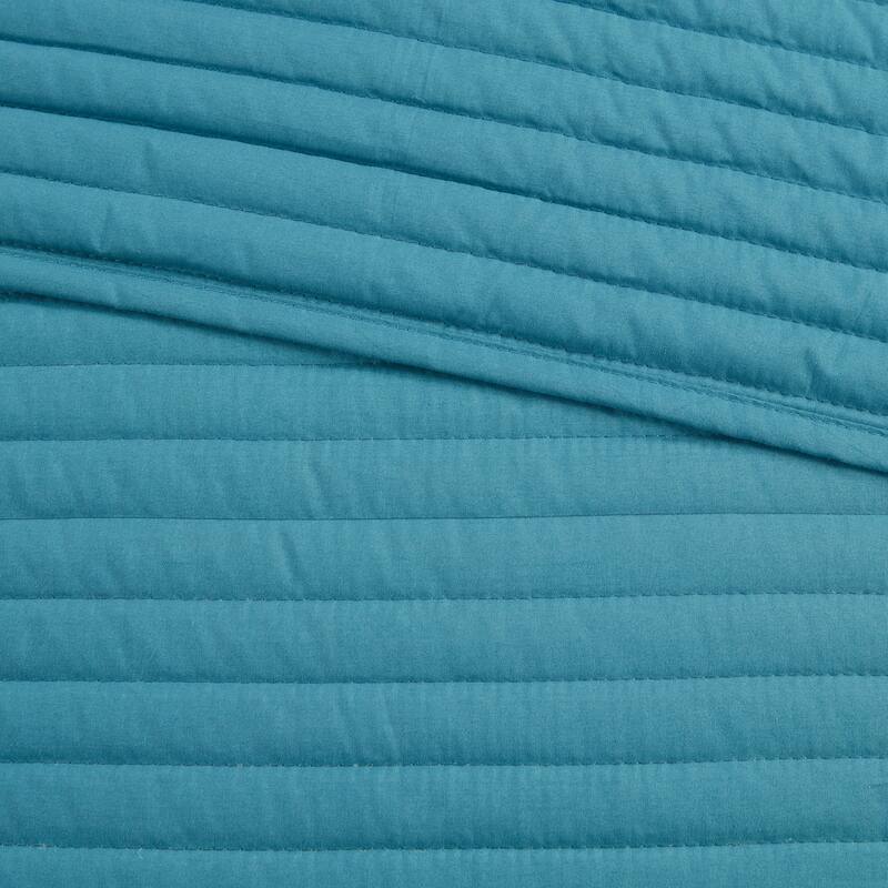 Madison Park Anchorage 8 Piece Printed Seersucker Comforter and Quilt Set Collection