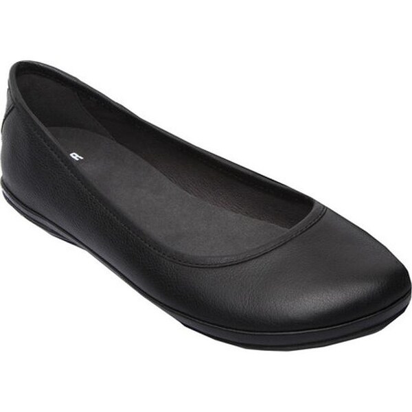 camper right ballerinas