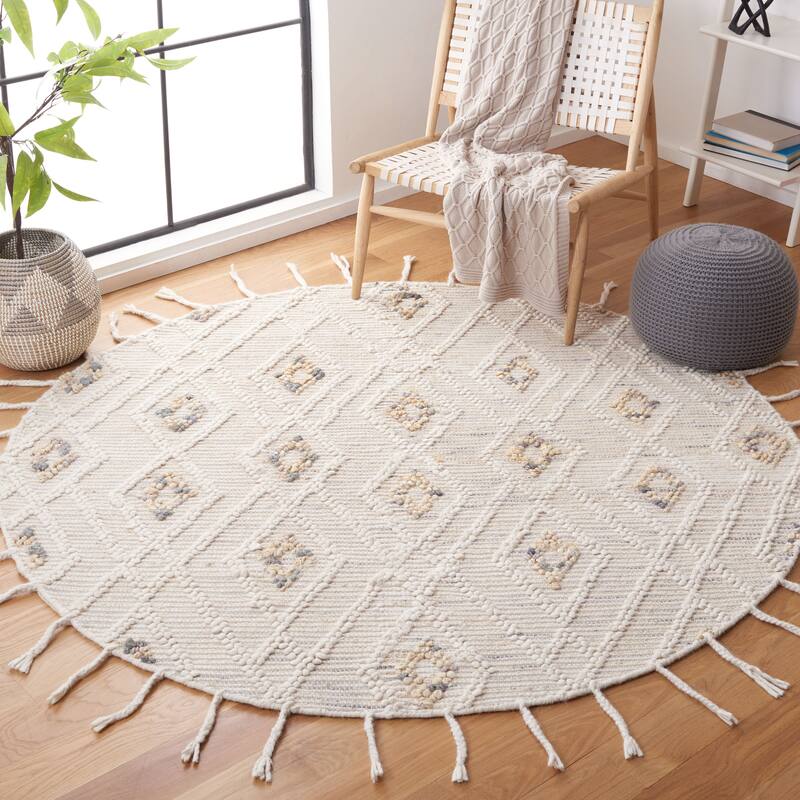 SAFAVIEH Handmade Natura Rihan Jute & Wool Braided Tassel - 6' x 6' Round - Ivory/Grey - Round