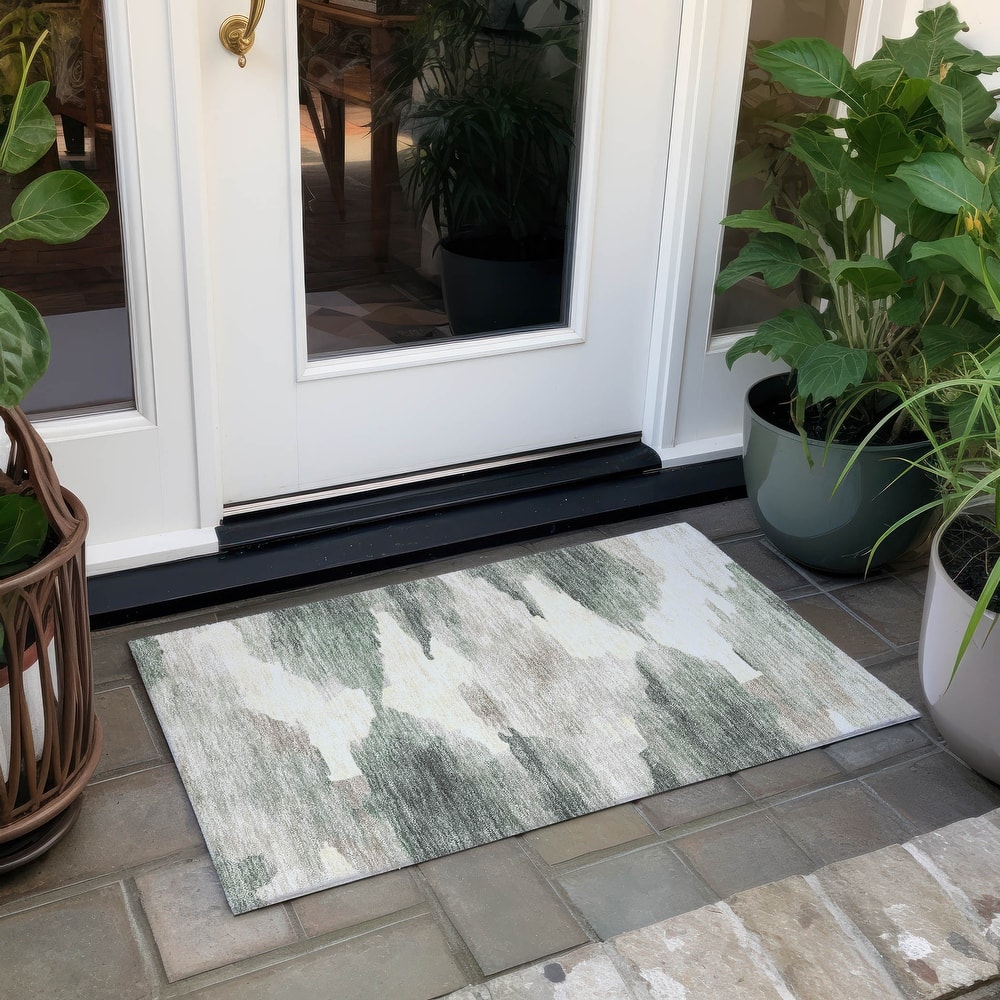 Machine Washable Indoor/ Outdoor Abstract Watercolor Chantille Rug