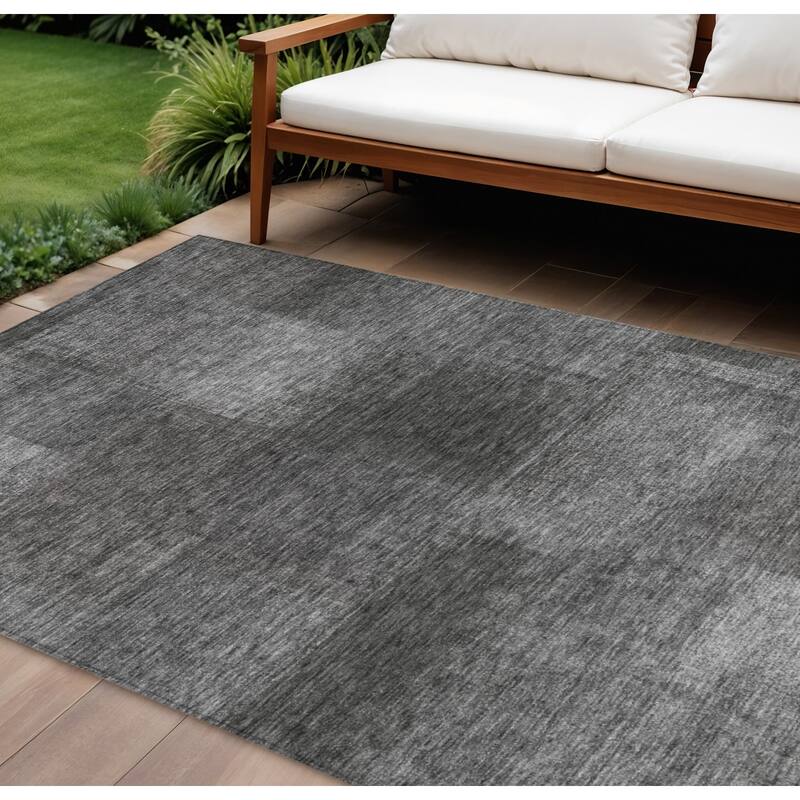 HomeRoots Abstract Transitional Rectangle Outdoor Rug - 8' X 10'