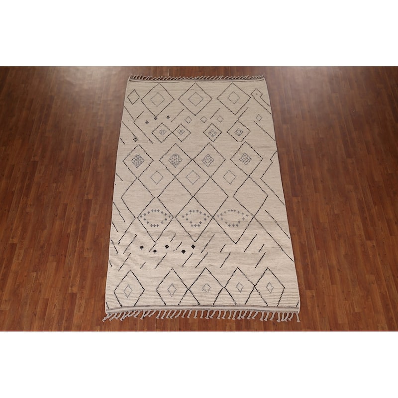 Geometric Beige / Ivory Moroccan Oriental Rug Handmade Wool Carpet - 6'0"x 9'8"