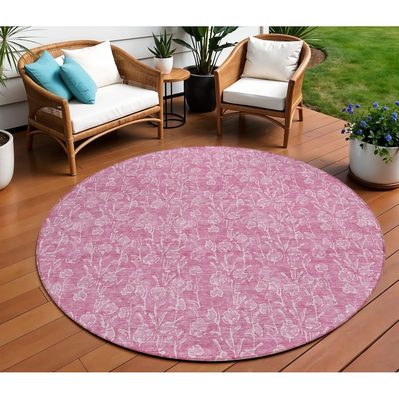 HomeRoots Floral Transitional Rectangle Outdoor Rug - 8' Round