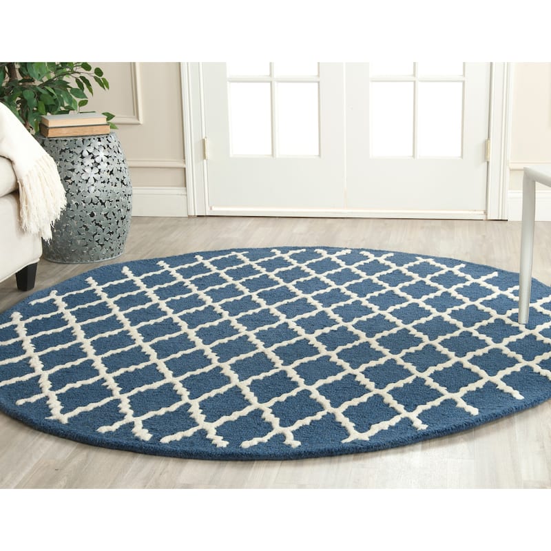 SAFAVIEH, Handmade Cambridge Reny Modern Moroccan Wool Rug - 6' Round - Navy/Ivory