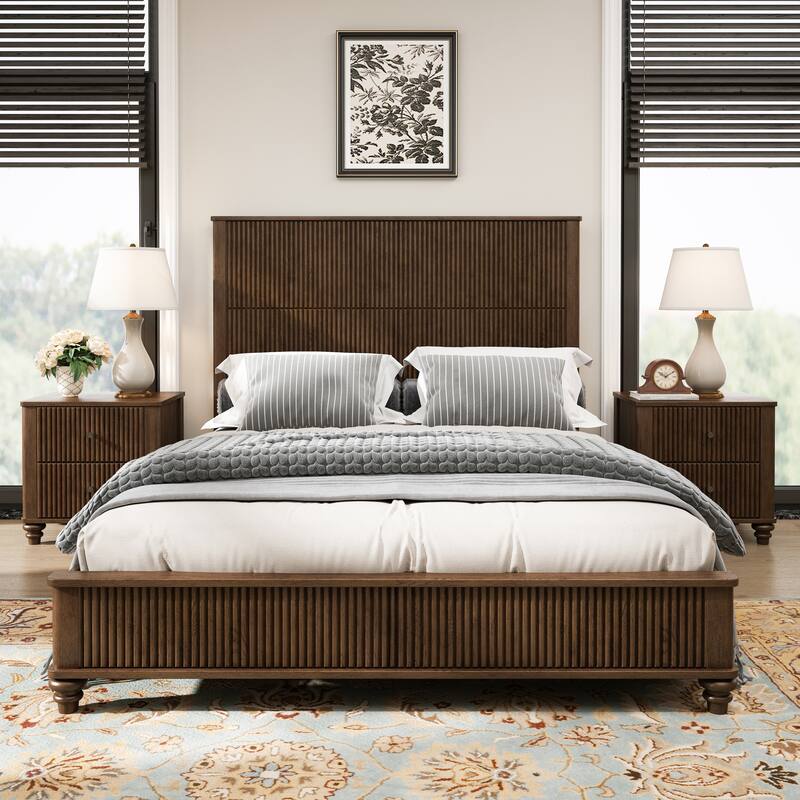 Bedroom Set with Wooden Platform Bed and Nightstands