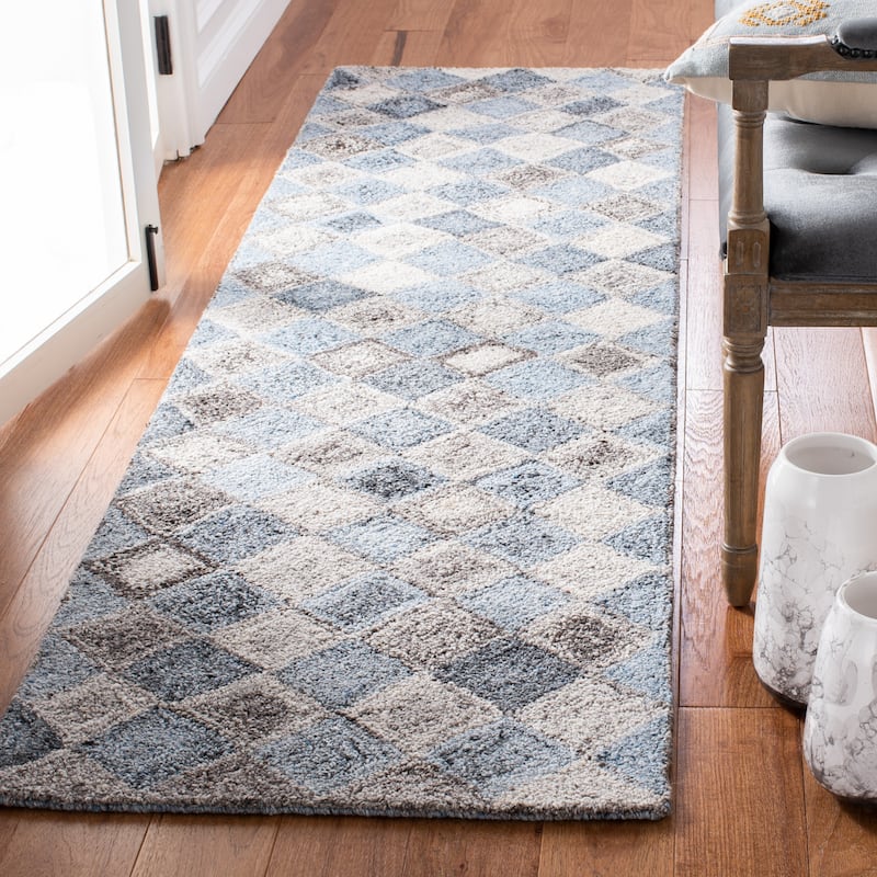 SAFAVIEH Handmade Abstract Sevim Checkered Wool Rug - 2'3" x 6' Runner - Grey/Blue