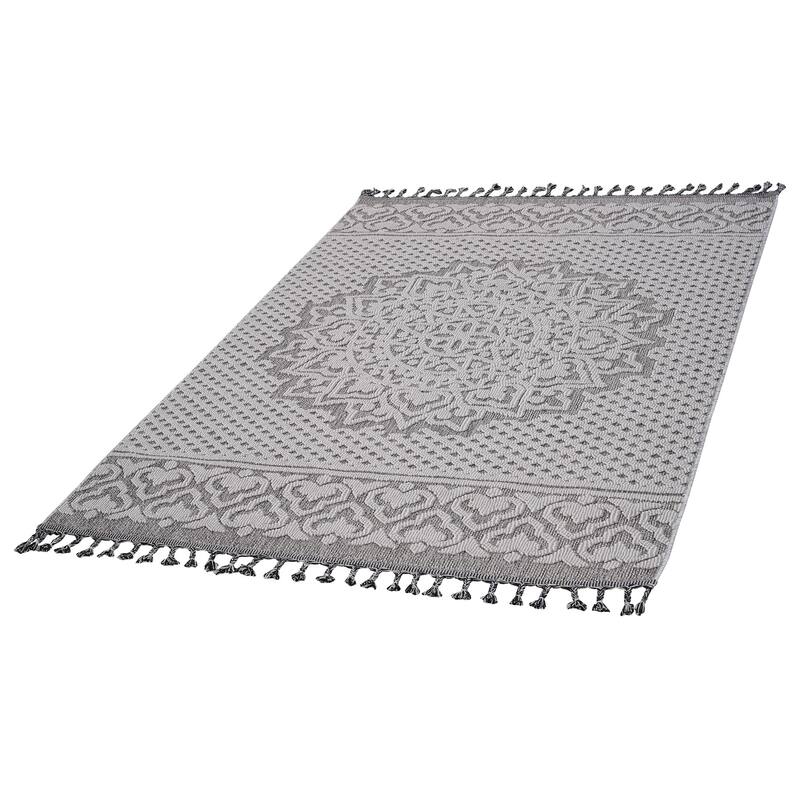 Guros Collection Gray / White / Medallion Indoor / Outdoor Non-Shedding Area Rug