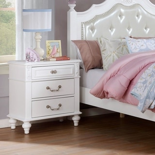 Marais Traditional White 3-Drawer Nightstand with USB Charger by Furniture of America