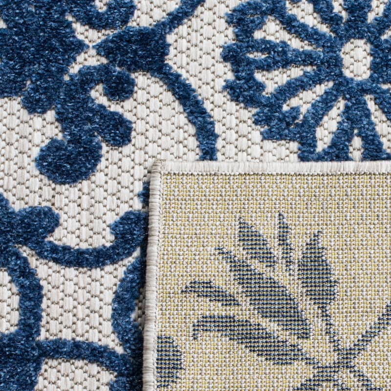 SAFAVIEH Cottage Rafaela Indoor/ Outdoor Patio Backyard Rug
