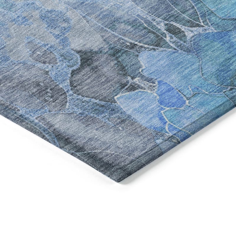 HomeRoots Floral Transitional Rectangle Outdoor Rug