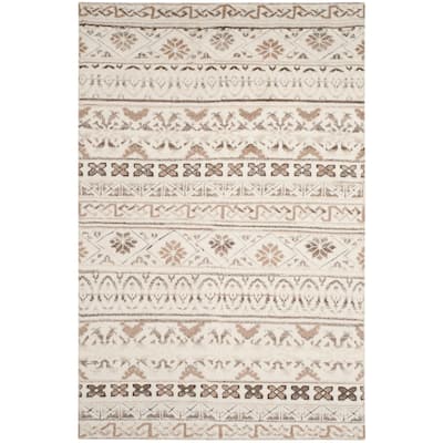 SAFAVIEH Hand-knotted Challe Eugeniya Southwestern Tribal Wool Rug